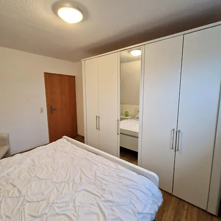 Haus Strandstr Flut 07 *