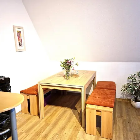 Haus Strandstr Flut 07 *